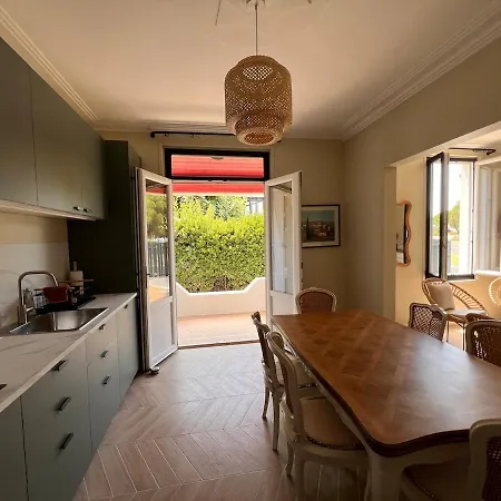 فيلة La Sapiniere Air-conditioned Within Walking Distance *