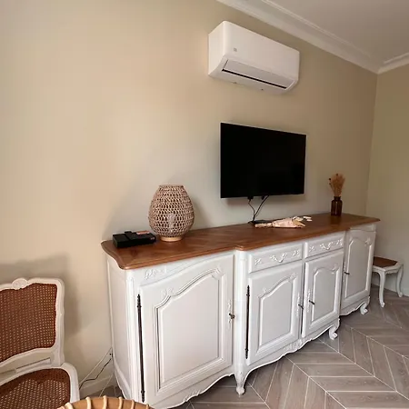 La Sapiniere Air-conditioned Within Walking Distance Vaux-sur-Mer