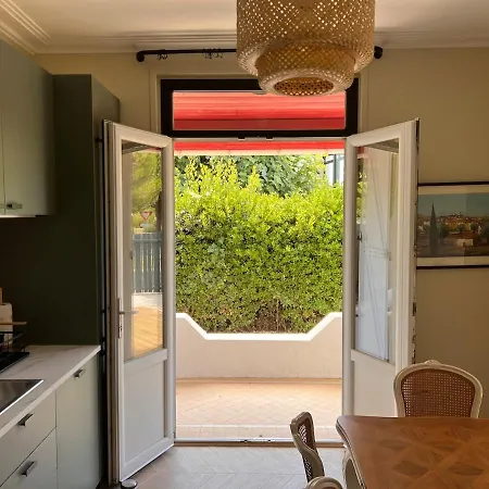 فيلة La Sapiniere Air-conditioned Within Walking Distance