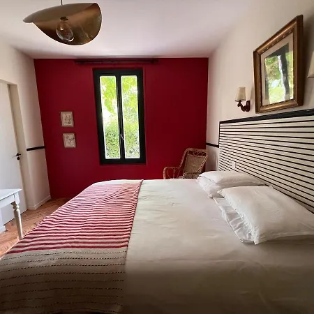 Villa La Sapiniere Air-conditioned Within Walking Distance *
