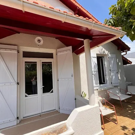 فيلة La Sapiniere Air-conditioned Within Walking Distance
